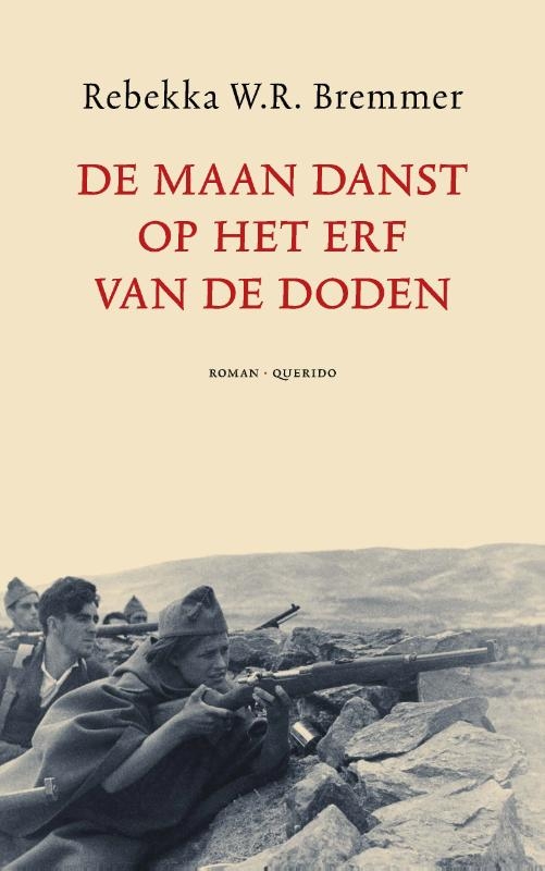 De maan danst op het erf van de doden