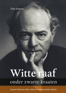 Witte raaf onder zwarte kraaien